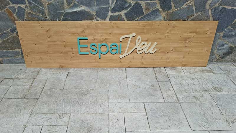 rètol fusta personalitzat