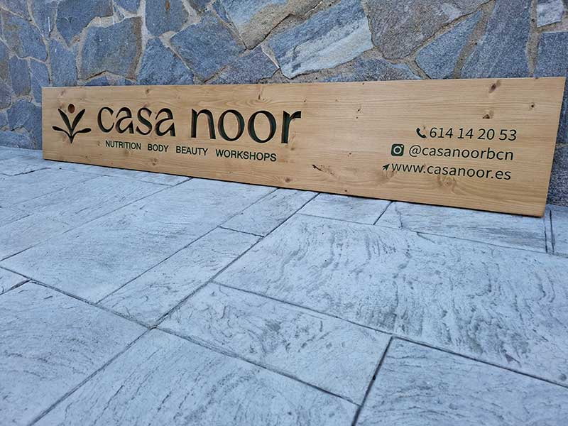 cartell fusta decoratiu